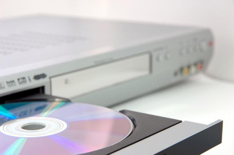 Tässä on vaiheet VHS-nauhojen muuntamiseksi DVD-levyiksi