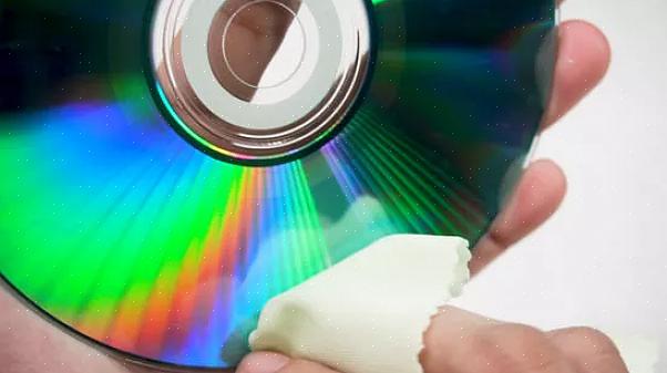 Sinun tarvitsee vain valmistaa oma CD-puhdistusaine nesteiden puhdistamiseksi