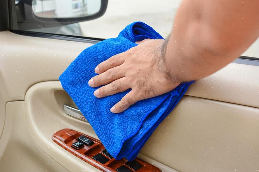 Tässä on kaikki mitä sinun tarvitsee tietää autosi puhdistamisesta