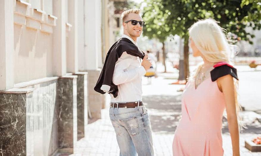 Että feromoniöljy auttaa sinua vain oikean miehen valloituksessa