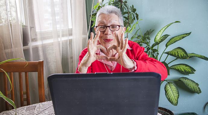 Kun hän lähettää muistiinpanoja erilaisista lääkärin vastaanotoista