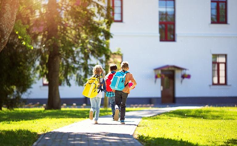 Joitakin murrosiän aikana tapahtuvia fyysisiä muutoksia ovat