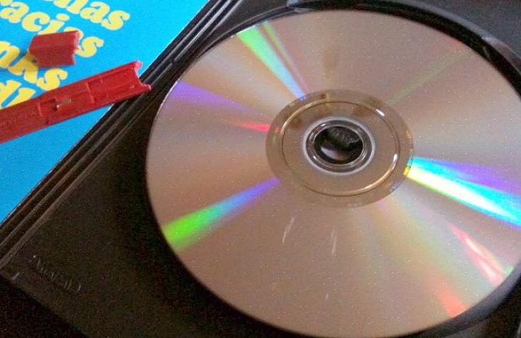 Yksi CD-poltin saattaa pystyä lukemaan vanhan naarmuuntuneen CD