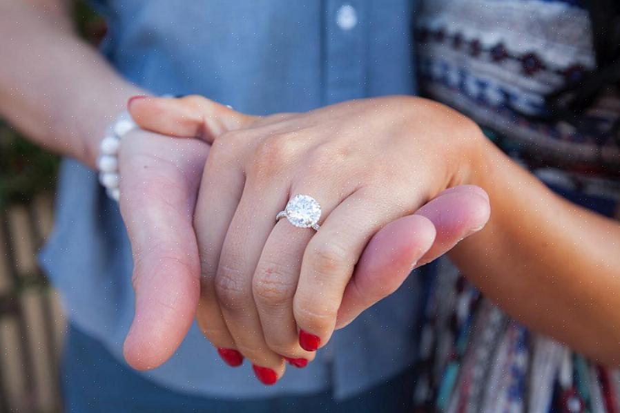 Miten voit ostaa täydellisen timantti kihlasormuksen rakkaallesi