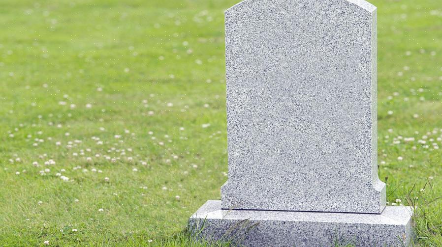 Välttääkseen perheelle taloudellista taakkaa kuollessaan ihmiset ostavat nyt oman hautausmaan tontin