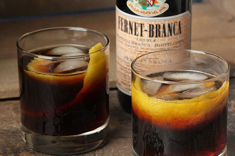 Monet ihmiset pitävät Fernetiä terveellisenä alkoholijuomana sen sisältämien yrttien