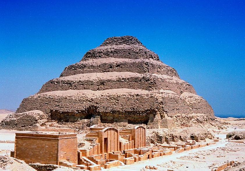 Jos haluat luoda oman pienikokoisen Saqqara-pyramidin