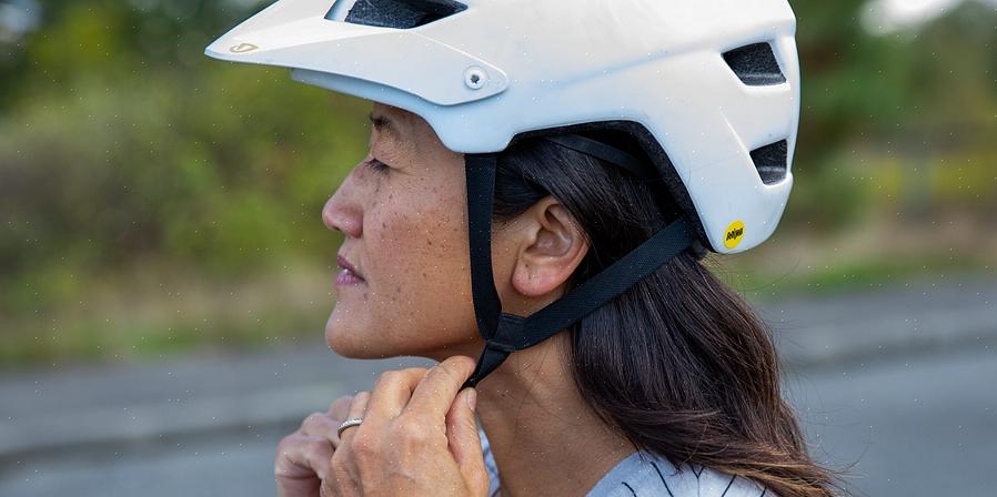 Pyöräilykypärä pitää pään turvassa