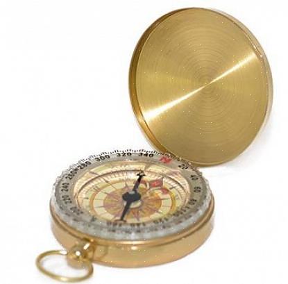 Useimmat kompassit käyttävät magneettista neulaa tai valitsinta kapselin sisällä