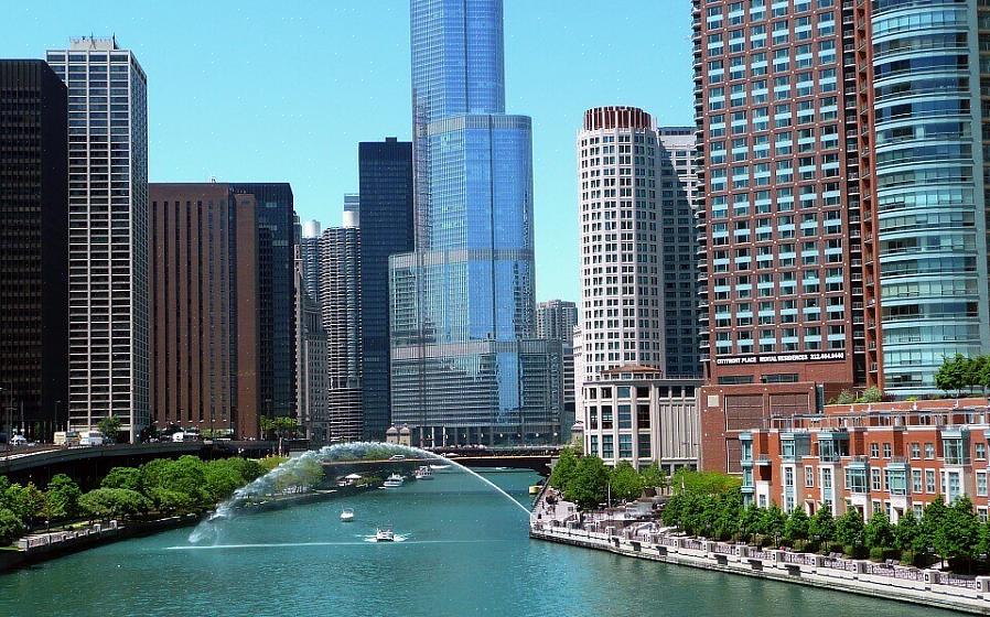 Vertaile kaikkien luettelossasi olevien Chicago-hotellien hintoja