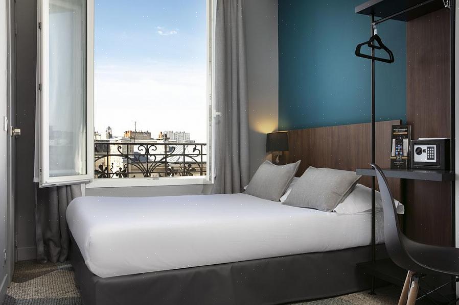 Jotka ovat vakiona useimpiin Pariisin hotellioppaisiin