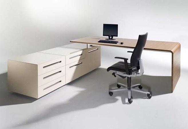Kun järjestät tietokoneiden pöydät moderniin toimistotilaan