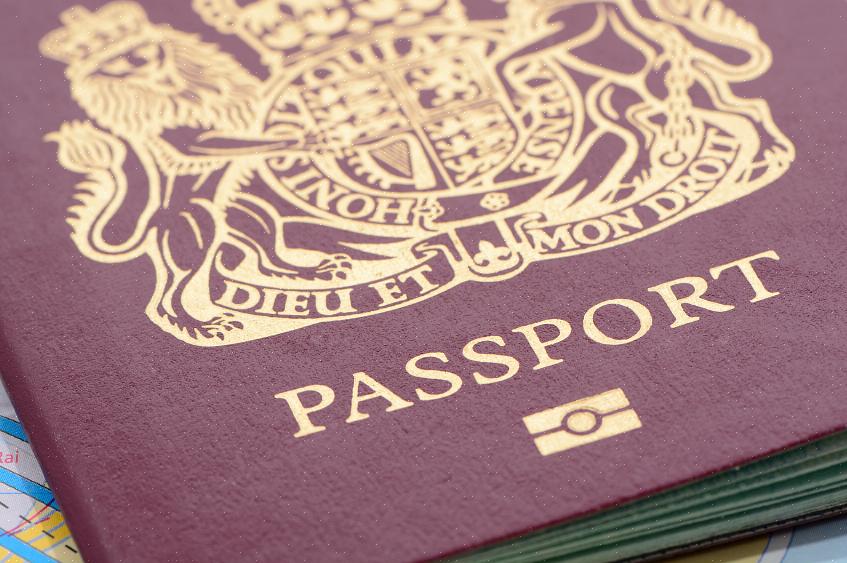 Tulosta vähintään kolme kopiota PR-viisumihakemuksesta