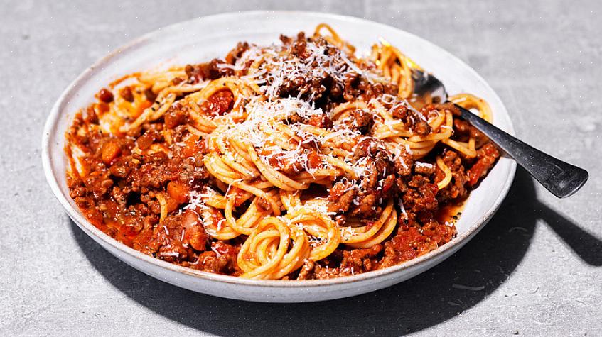 Spaghetti Bolognese on runsas lihakastike