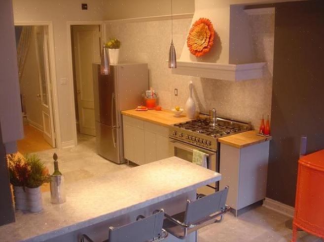 Kotona missä tahansa muotoilutyylissä punainen voi toimia yhtä hyvin nykyaikaisessa keittiössä